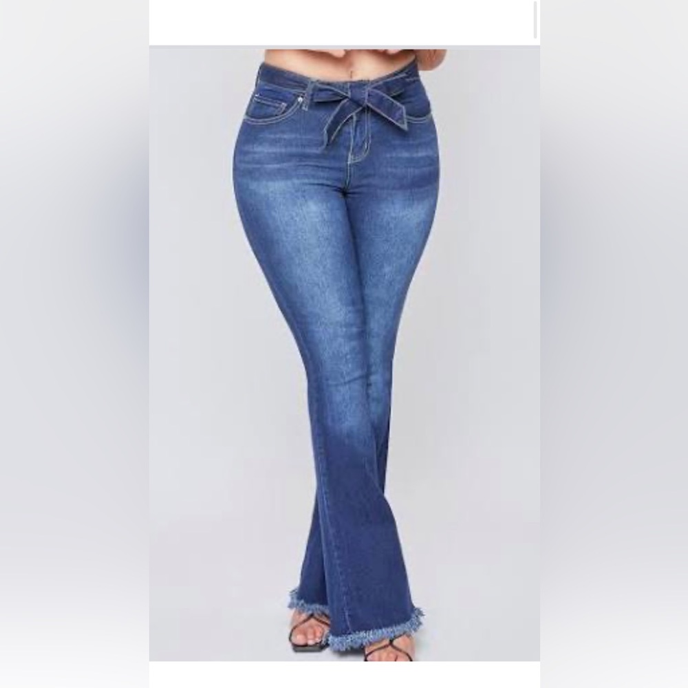 NWT YMI flare high rise jeans with detachable denim belt